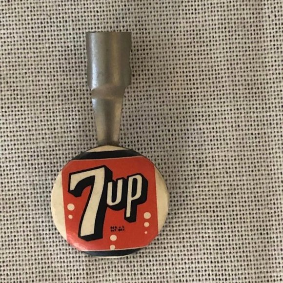 Vintage 1.75" Red 7up Pencil Clip W/Pencil - Picture 6 of 9